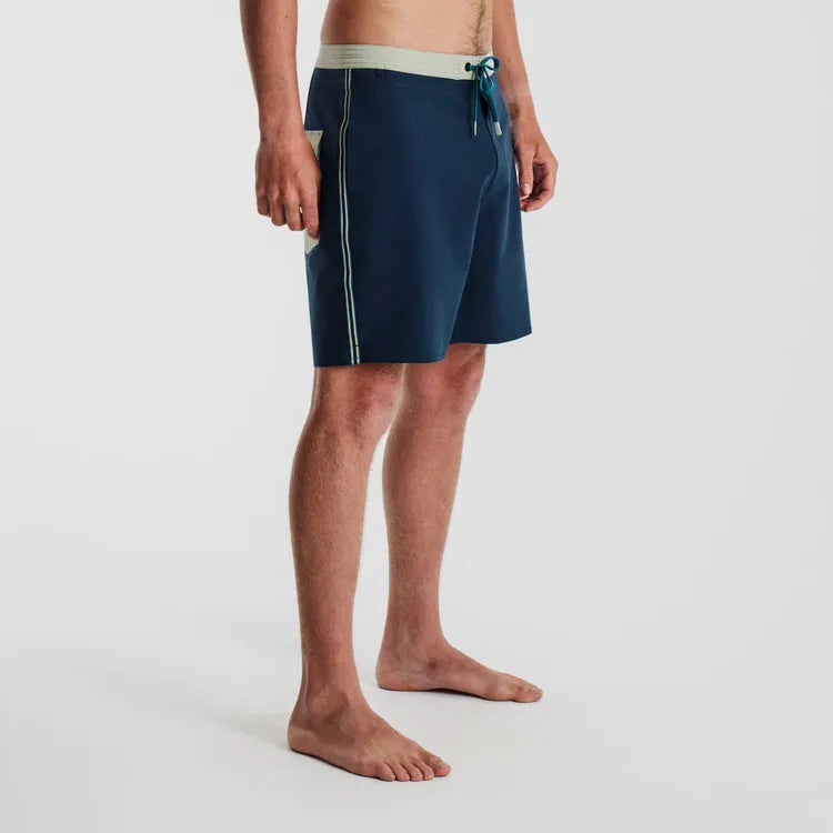 Roark Revival Mens Boardshorts Chiller 17